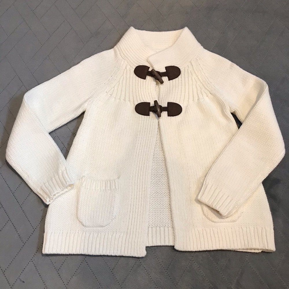 NWT Osh Kosh B’gosh white cream Toggle Sweater Sz 6